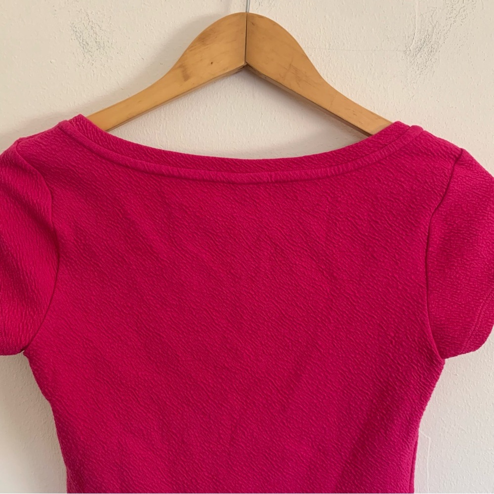 Anthropologie by Anthropologie Scoop Neck Cropped Baby Tee in Hot Pink - Picture 6 of 8